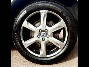 Volvo XC60 thumbnail