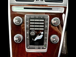 Volvo XC60 thumbnail