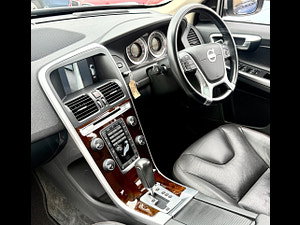 Volvo XC60 thumbnail