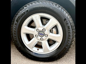 Volvo XC70 thumbnail
