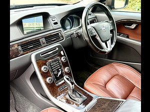 Volvo XC70 thumbnail