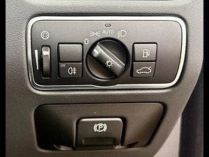 Volvo XC70 thumbnail