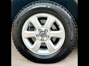 Volvo XC70 thumbnail