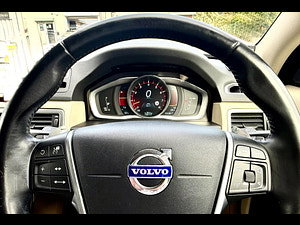 Volvo XC70 thumbnail