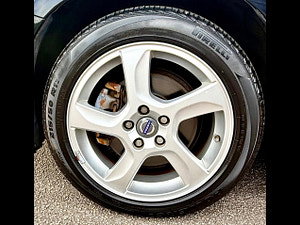 Volvo S60 thumbnail