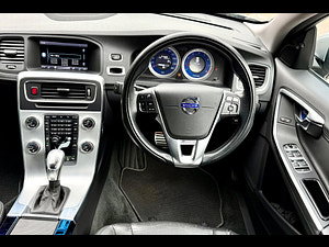 Volvo S60 thumbnail