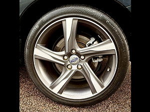 Volvo S60 thumbnail