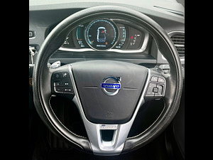 Volvo S60 thumbnail