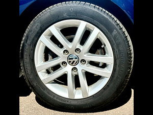 Volkswagen Golf thumbnail