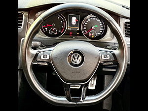 Volkswagen Golf thumbnail