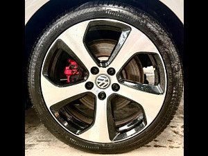 Volkswagen Golf thumbnail