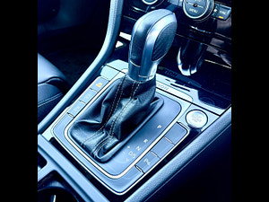 Volkswagen Golf thumbnail