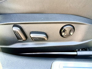 Volkswagen Golf thumbnail