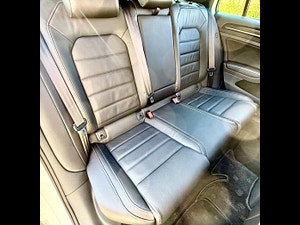 Volkswagen Golf thumbnail