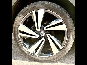 Volkswagen T-Cross thumbnail
