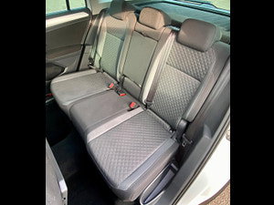 Volkswagen Tiguan thumbnail