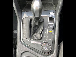 Volkswagen Tiguan thumbnail