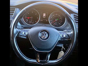 Volkswagen Tiguan thumbnail