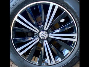 Volkswagen Tiguan thumbnail