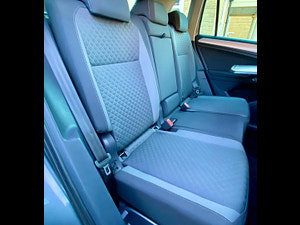 Volkswagen Tiguan thumbnail
