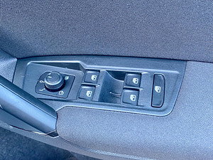 Volkswagen Tiguan thumbnail