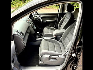 Volkswagen Touran thumbnail