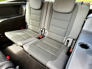 Volkswagen Touran thumbnail