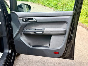 Volkswagen Touran thumbnail