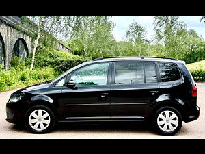 Volkswagen Touran thumbnail