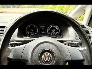 Volkswagen Touran thumbnail