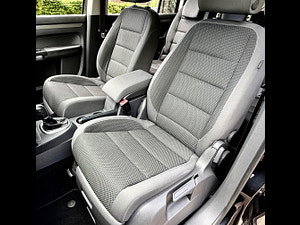 Volkswagen Touran thumbnail