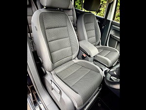 Volkswagen Touran thumbnail
