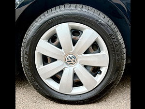 Volkswagen Touran thumbnail