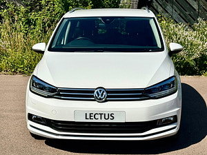 Volkswagen Touran thumbnail