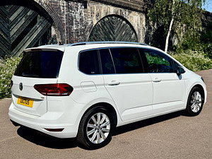 Volkswagen Touran thumbnail