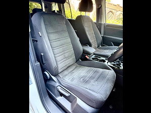 Volkswagen Touran thumbnail