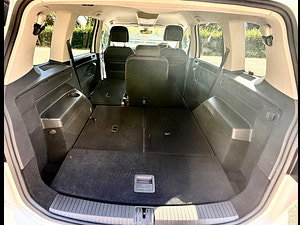 Volkswagen Touran thumbnail