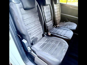 Volkswagen Touran thumbnail