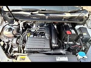Volkswagen Touran thumbnail