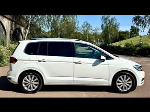 Volkswagen Touran thumbnail