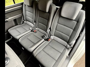 Volkswagen Touran thumbnail