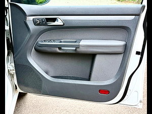 Volkswagen Touran thumbnail
