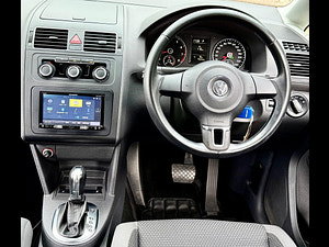 Volkswagen Touran thumbnail