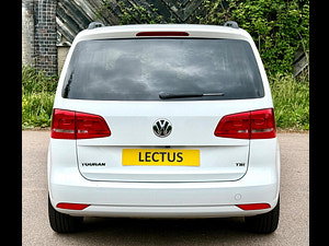 Volkswagen Touran thumbnail