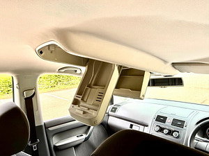 Volkswagen Touran thumbnail