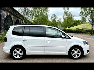 Volkswagen Touran thumbnail