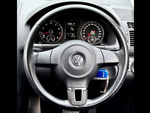 Volkswagen Touran thumbnail