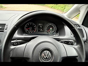 Volkswagen Touran thumbnail
