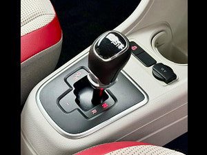 Volkswagen up! thumbnail