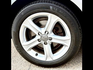 Audi A4 thumbnail